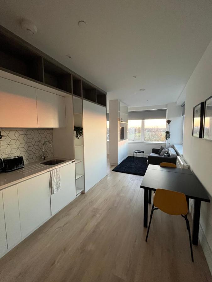 Aeropartment & Aerotel, London Heathrow Airport, Terminal 4, Ev Stations & Cheap Parking On Site! Hillingdon Dış mekan fotoğraf