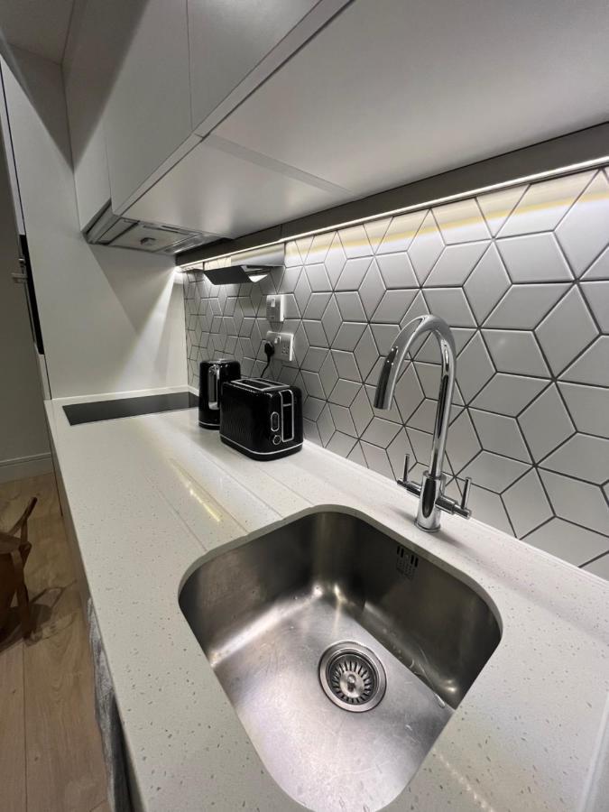 Aeropartment & Aerotel, London Heathrow Airport, Terminal 4, Ev Stations & Cheap Parking On Site! Hillingdon Dış mekan fotoğraf